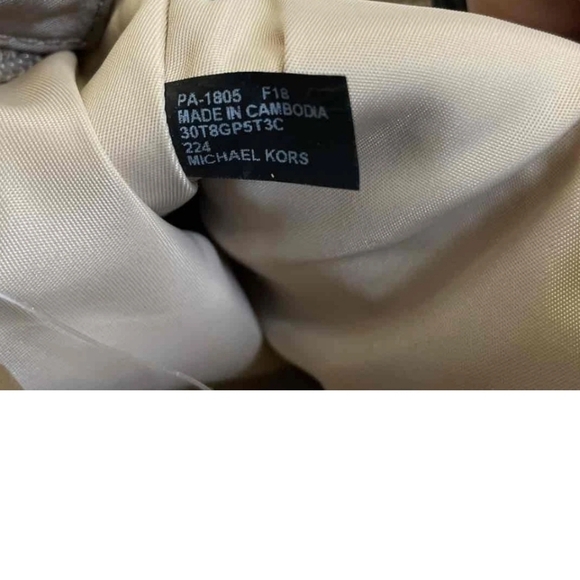 โ๏ธ LIKE NEW!! TRAVEL Michael Kors Tan Polly Nylon Light BrownShimmer HUGE DUFFLE - Picture 8 of 17